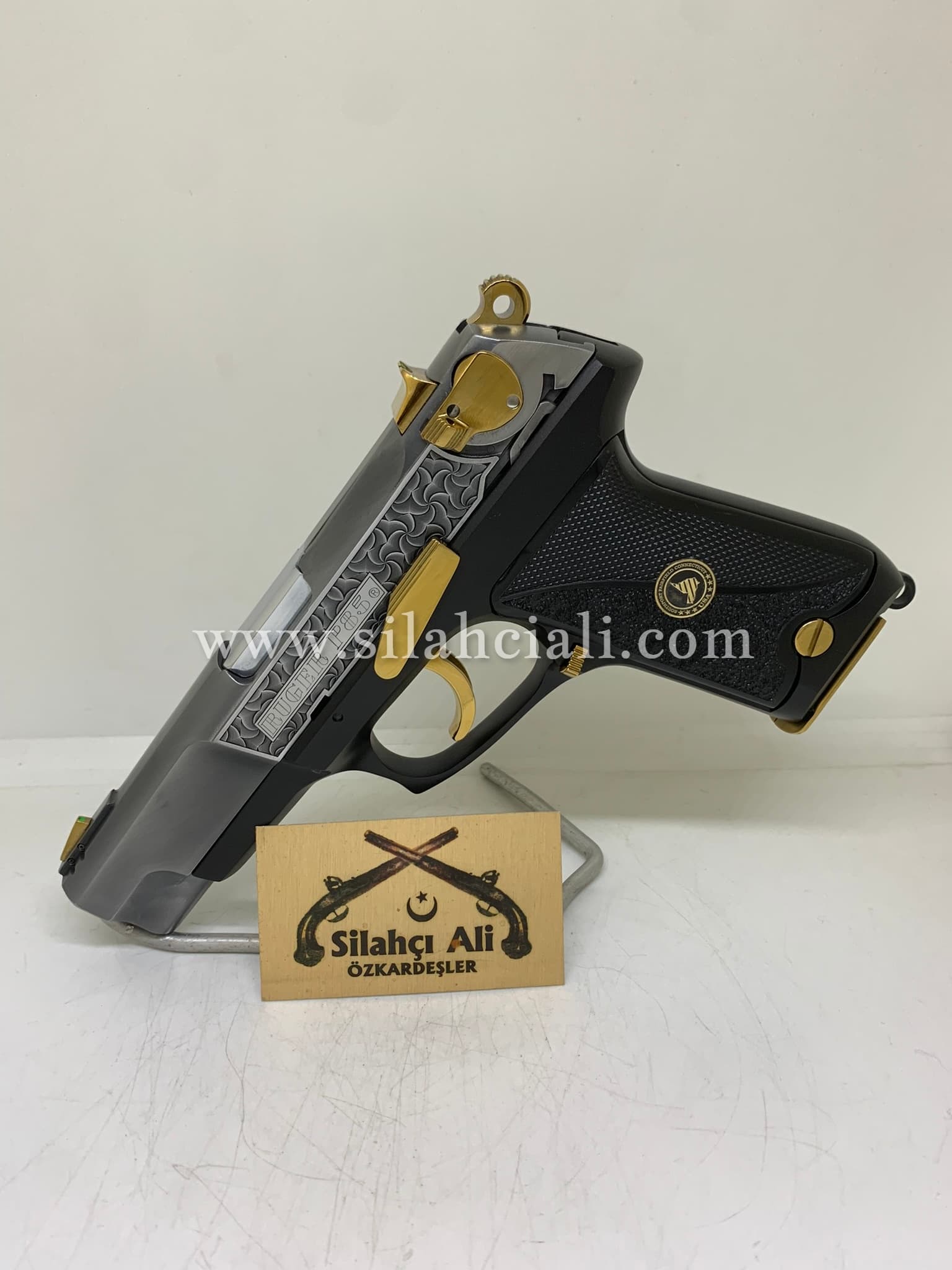 Ruger P-85 3D Gravür ve Titanyum Kaplama