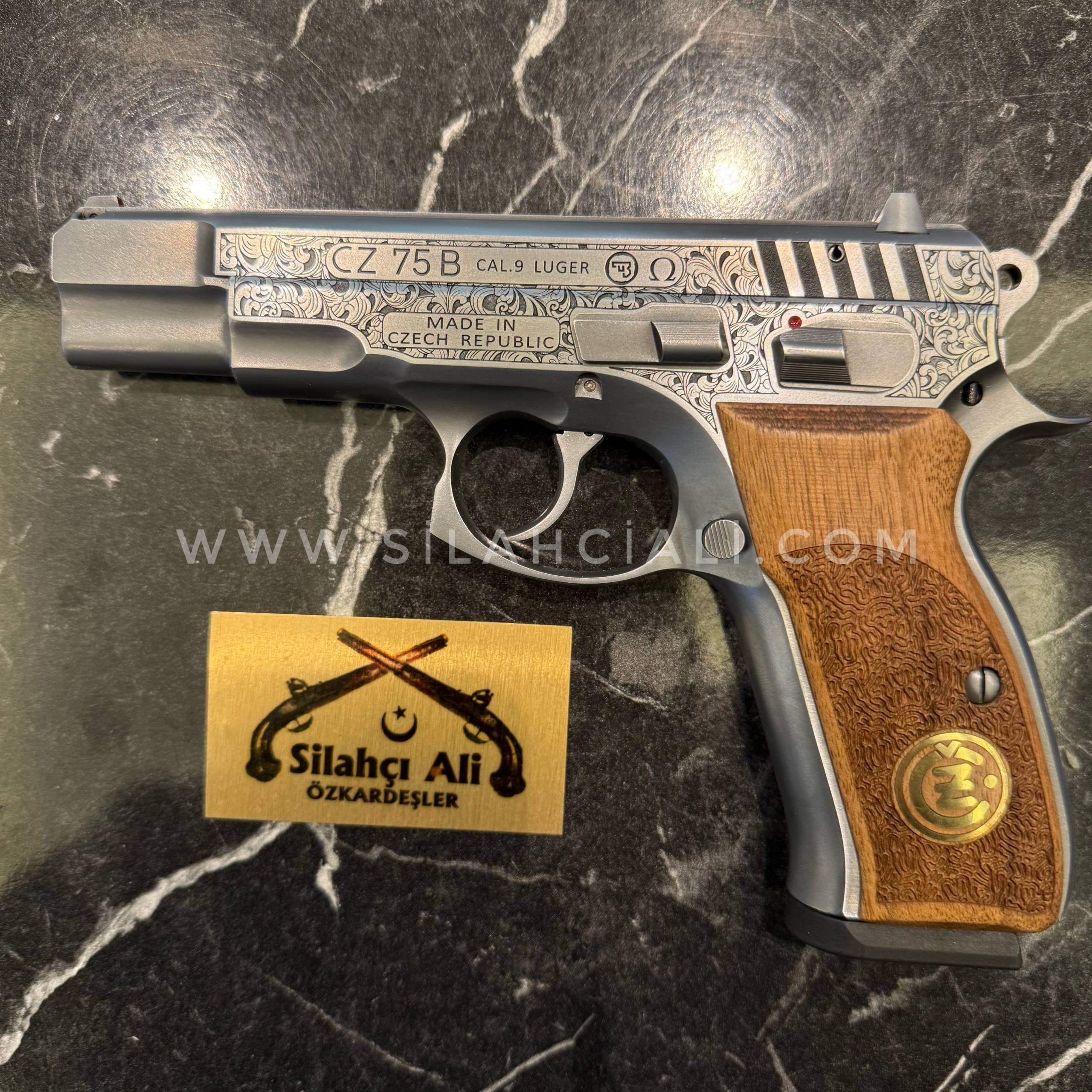 CZ 75B Gravür