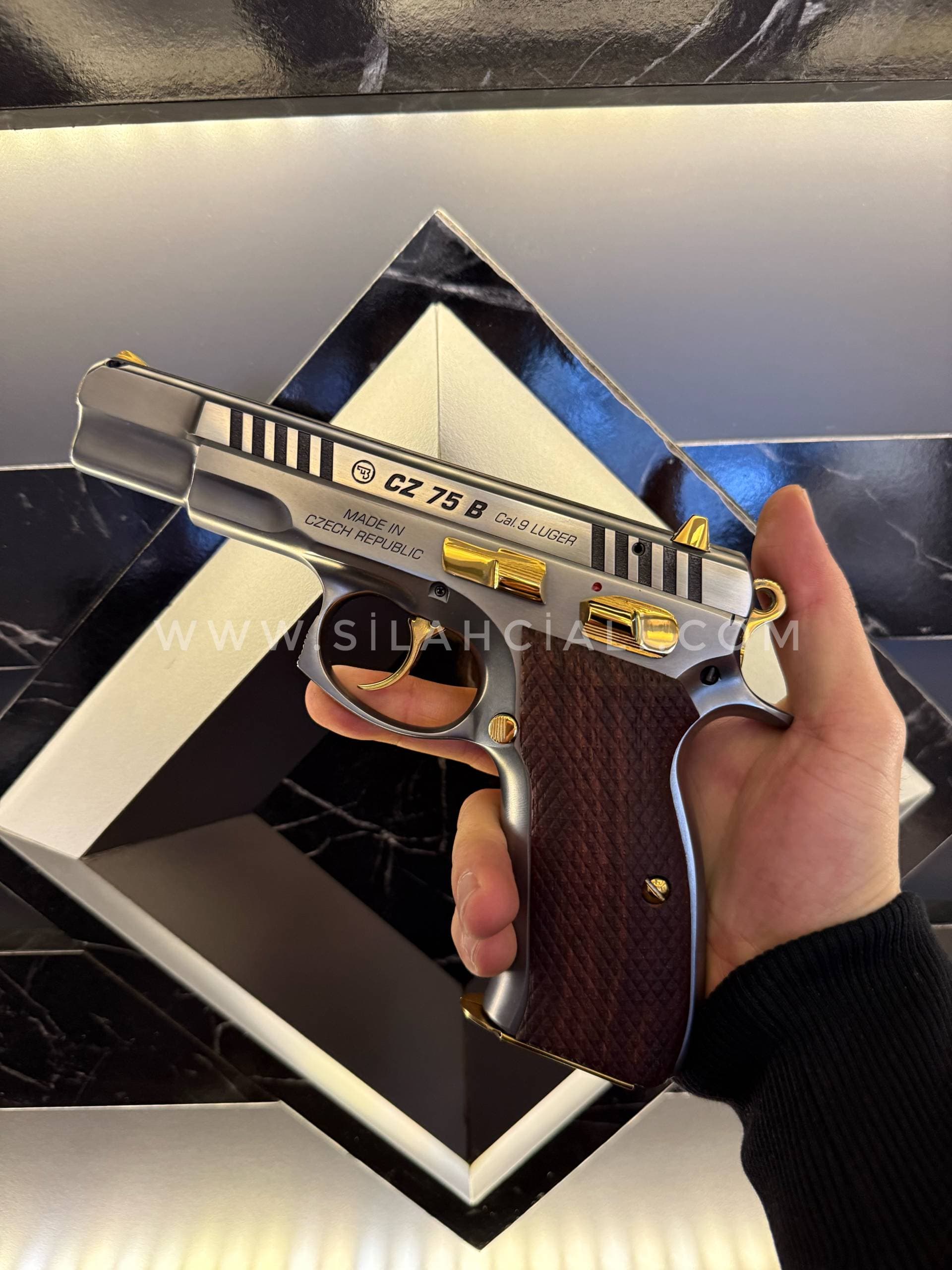 CZ 75B Titanyum Kaplamalı Çift Şarjör