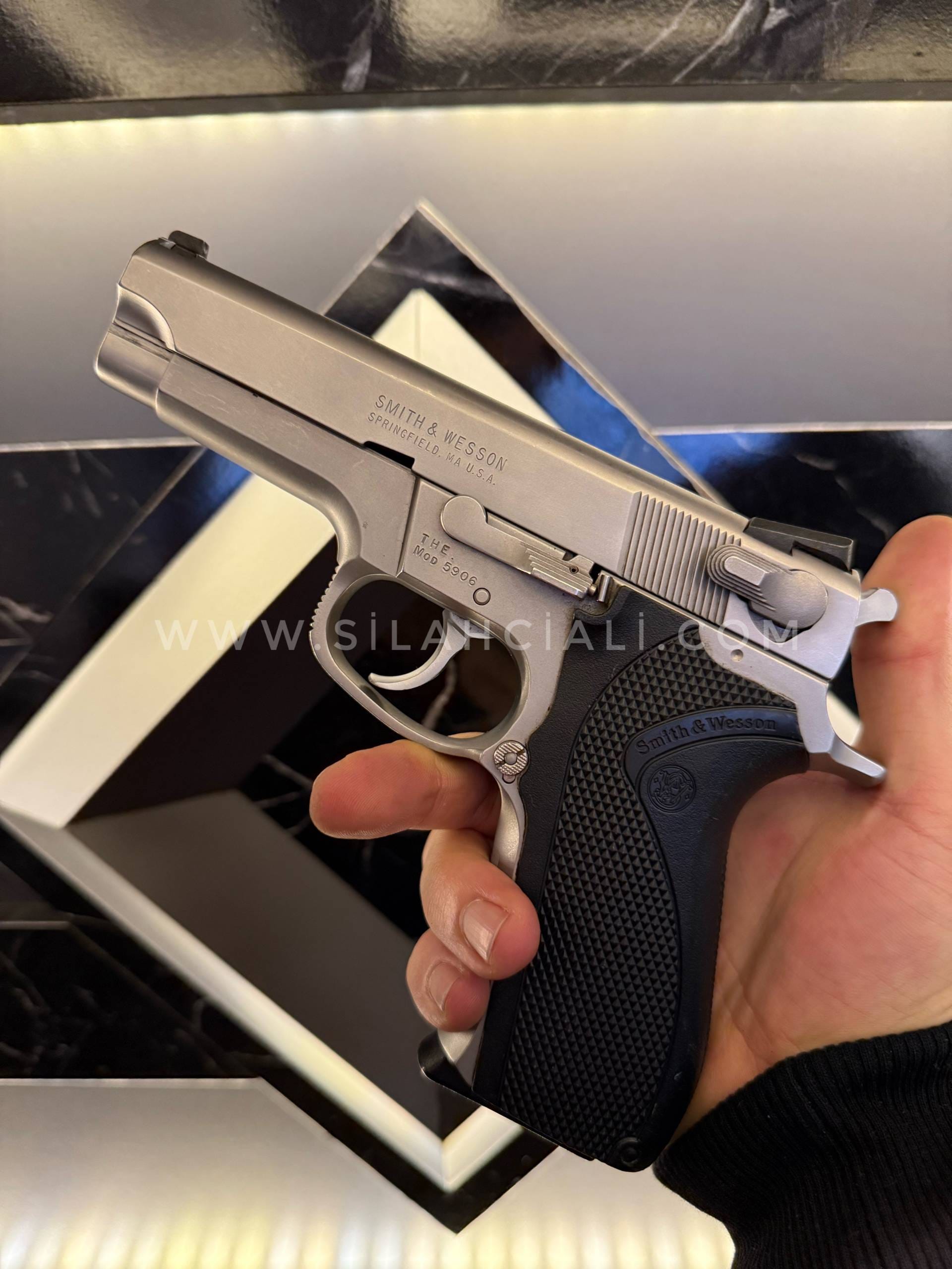 Smith&Wesson 5906 Çift Şarjör