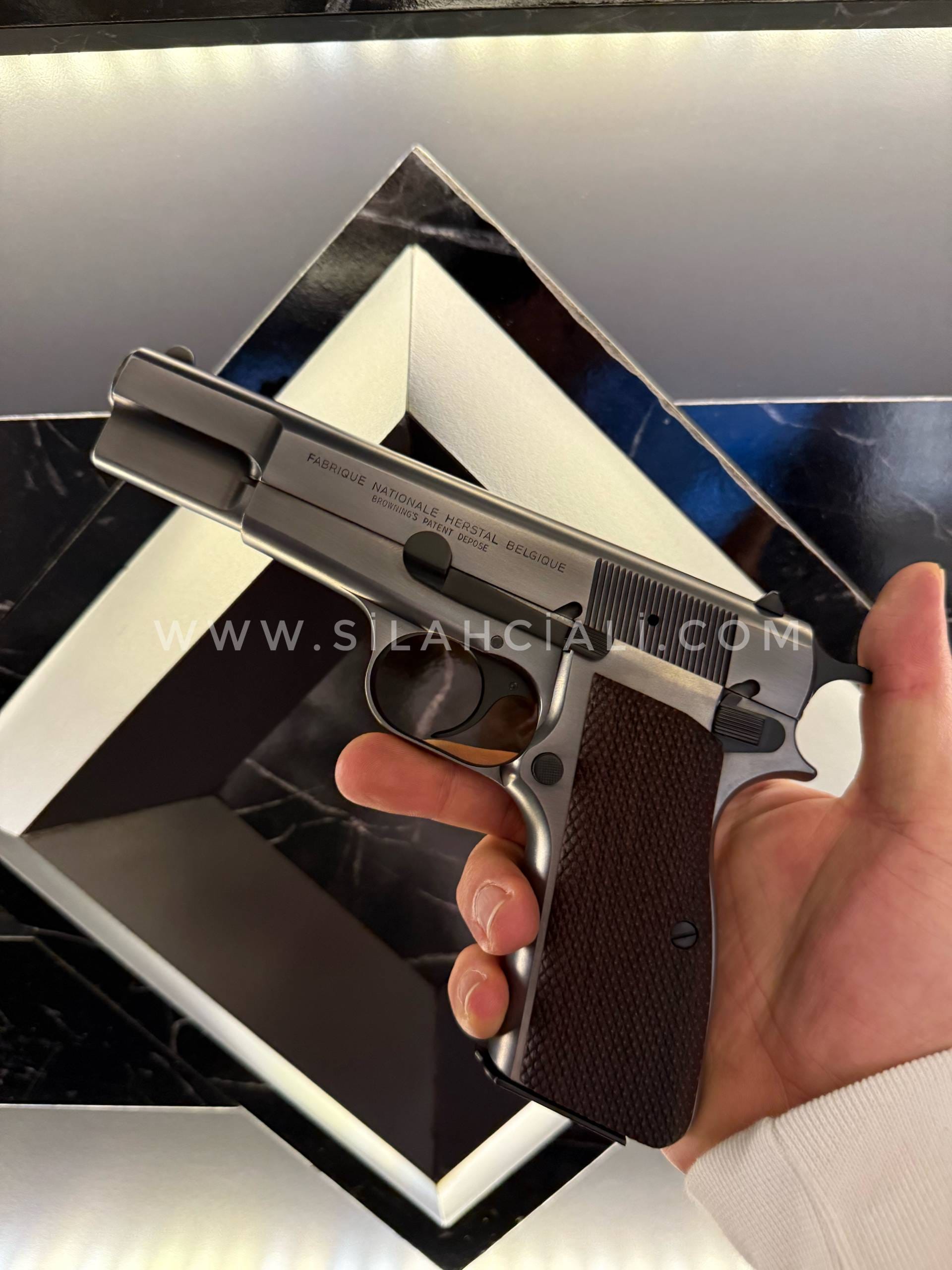 Browning Titanyum Kaplamalı Çift Şarjör